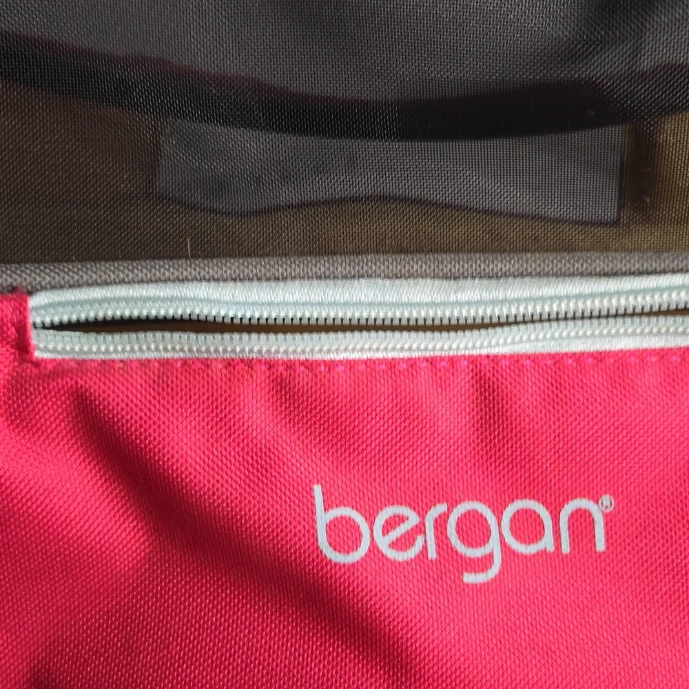 BERGAN this pet